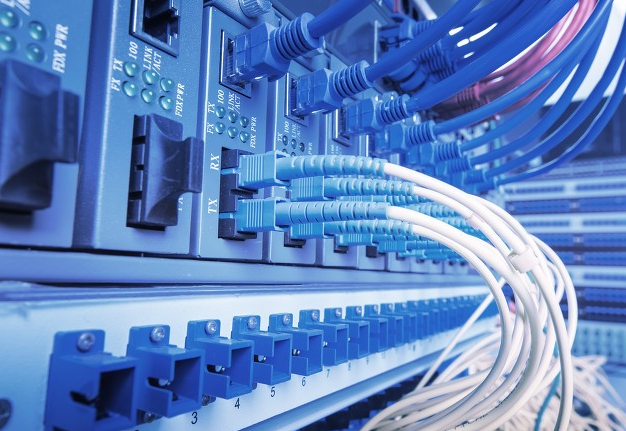 地下光纤电缆安装：完整最佳实践指南